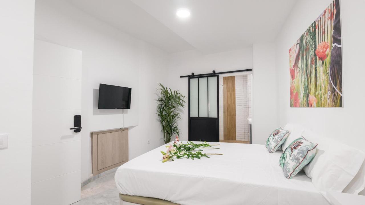 Guesthouse Room & Studio Seville La Flamenka Экстерьер фото